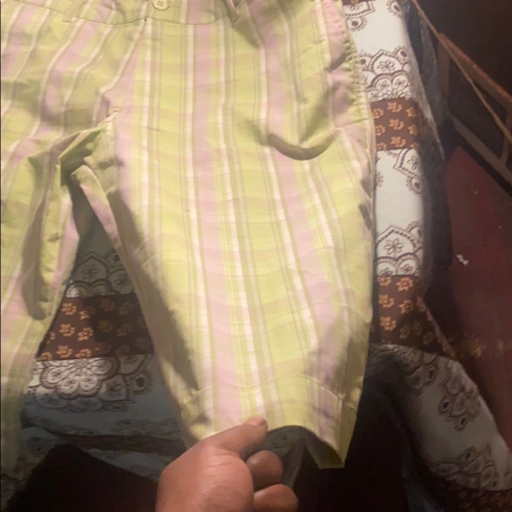 Capris - Picture 3 of 4